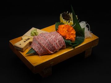Aburi A5 Wagyu Beef Tataki (5pcs) Limited Availability