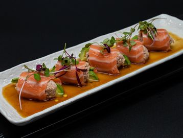Burukurabu Salmon Wrap