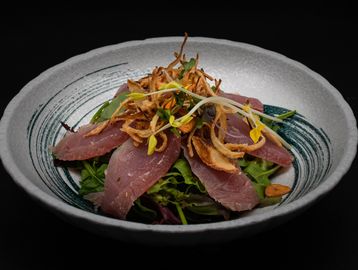 Crispy Onion Seared Albacore Salad *