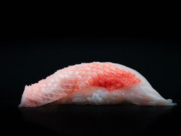 Golden Eye Snapper / Kinmedai *