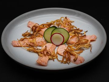Seared Salmon Usuzukuri