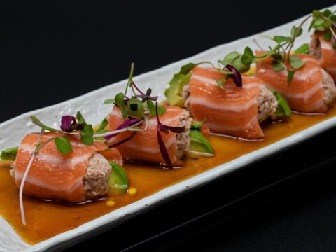 Burukurabu Salmon Wrap