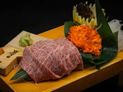 Aburi A5 Wagyu Beef Tataki (5 pcs)